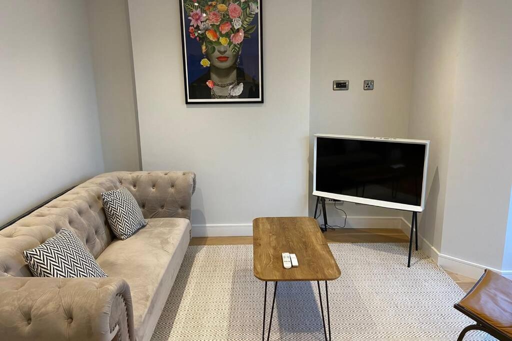 New Quay Spacious 1 Bedroom Apartment With Sea Views מראה חיצוני תמונה